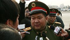 Vnuk Mao Ce-tunga je nejmladm generlem v nsk armd